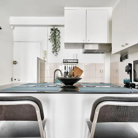 1 Bedroom Flat 10 Min From Place De La Bastille * 파리