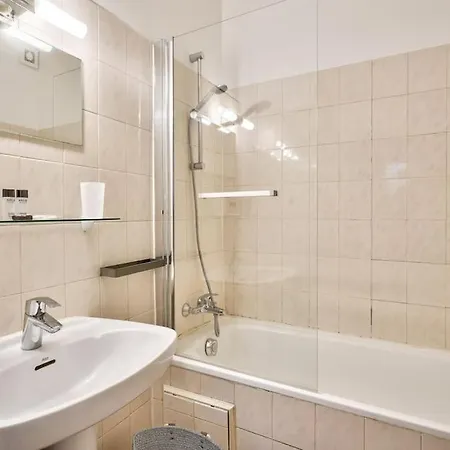 1 Bedroom Flat 10 Min From Place De La Bastille * 파리
